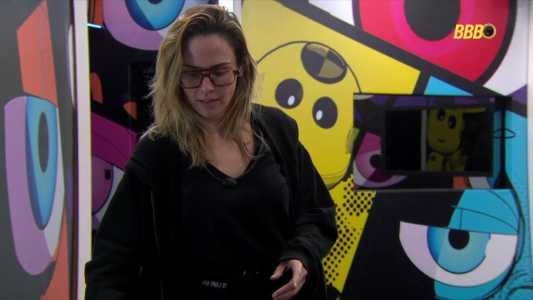 Ana Paula no desafio Barrado no Baile