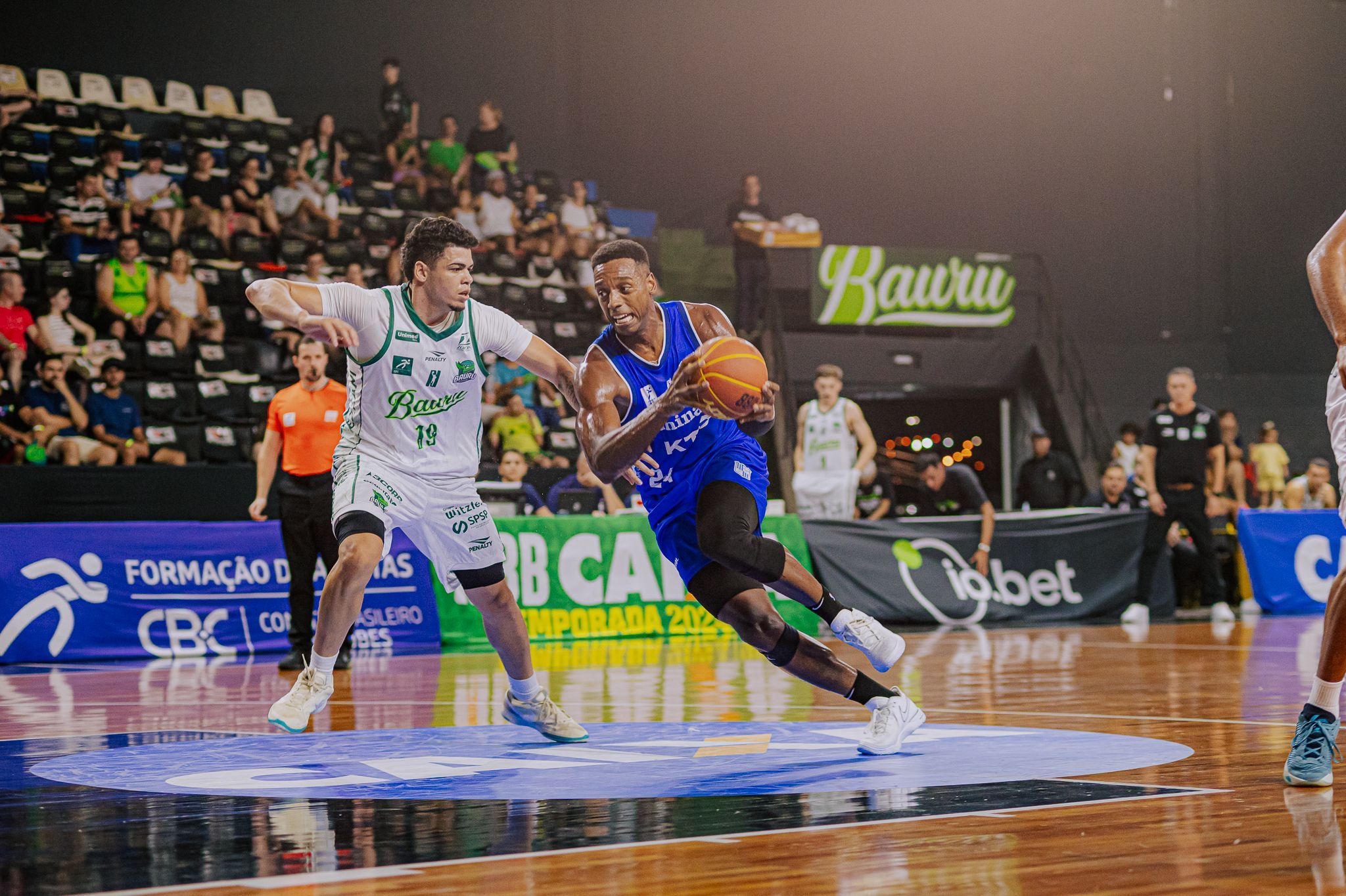 KTO Minas oscila, mas supera Bauru Basket e volta a vencer no NBB