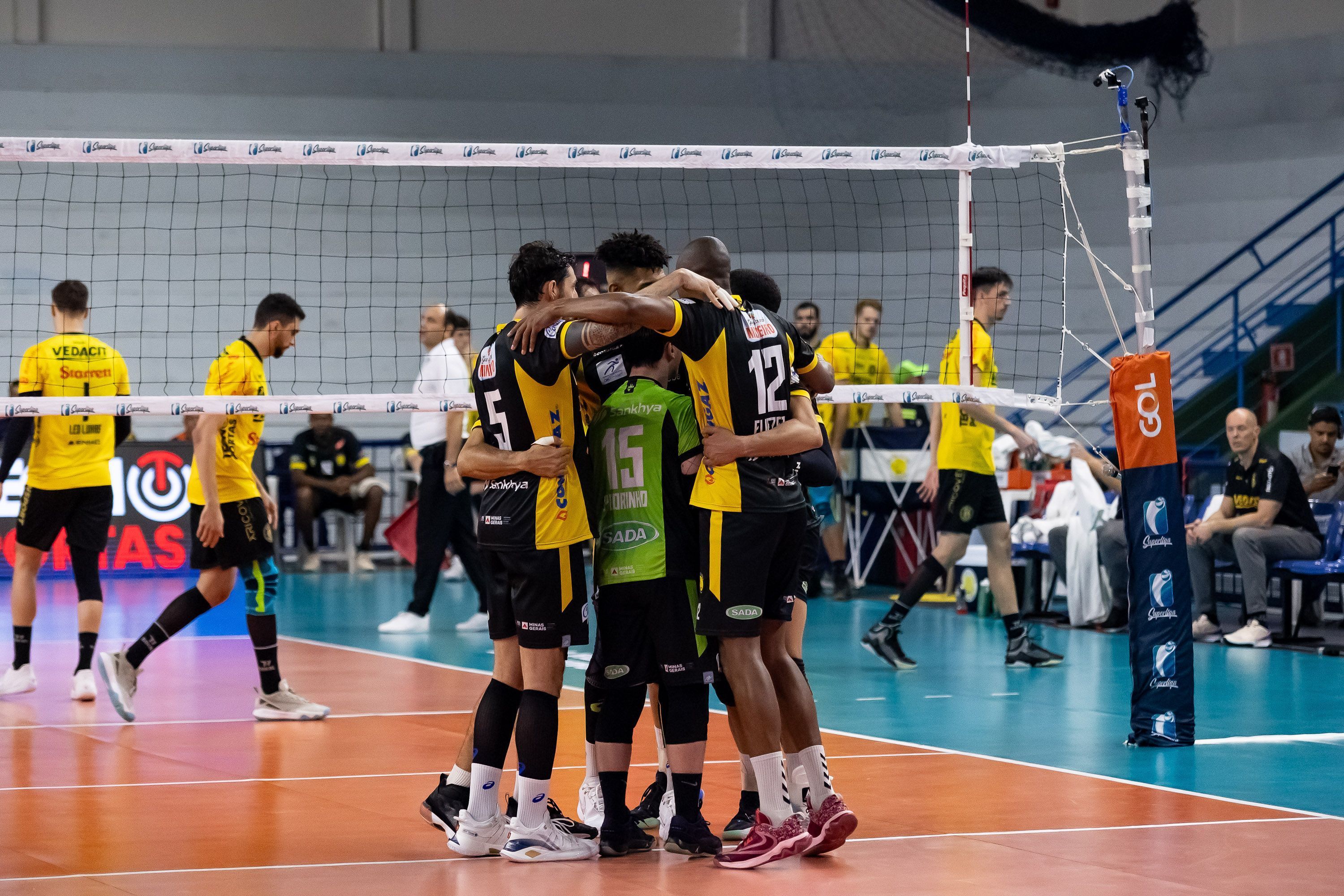 Praia Clube joga bem e vence Guarulhos pela Superliga Masculina de Vôlei