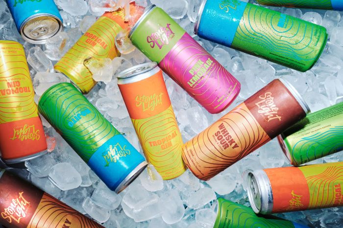 A Stone Light foi oficialmente lançada em dezembro de 2023, depois de três anos de testes