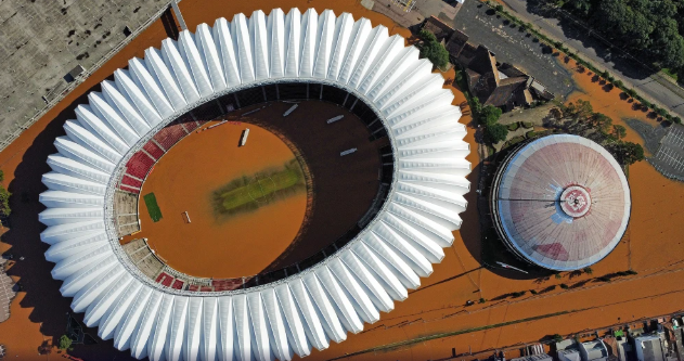 Na semana passada, gramado do Beira-Rio estava completamente alagado