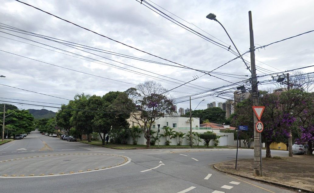 Perseguição policial termina com dois presos na região Centro-Sul de BH