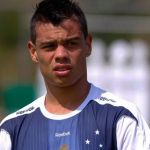 Bernardo, ex-Cruzeiro e Vasco, acerta com clube para o Campeonato Mineiro