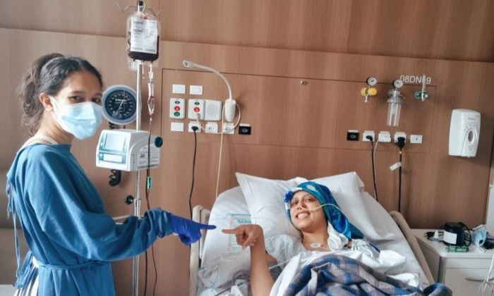 Eventos em Matias Barbosa, celebram o sucesso da doação da medula óssea que Betina recebeu da irmã, Betânia, há 1 ano. 