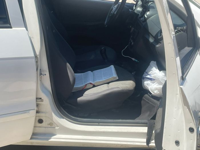 Dentro do carro da vítima, a polícia encontrou uma biblía no banco do passageiro 