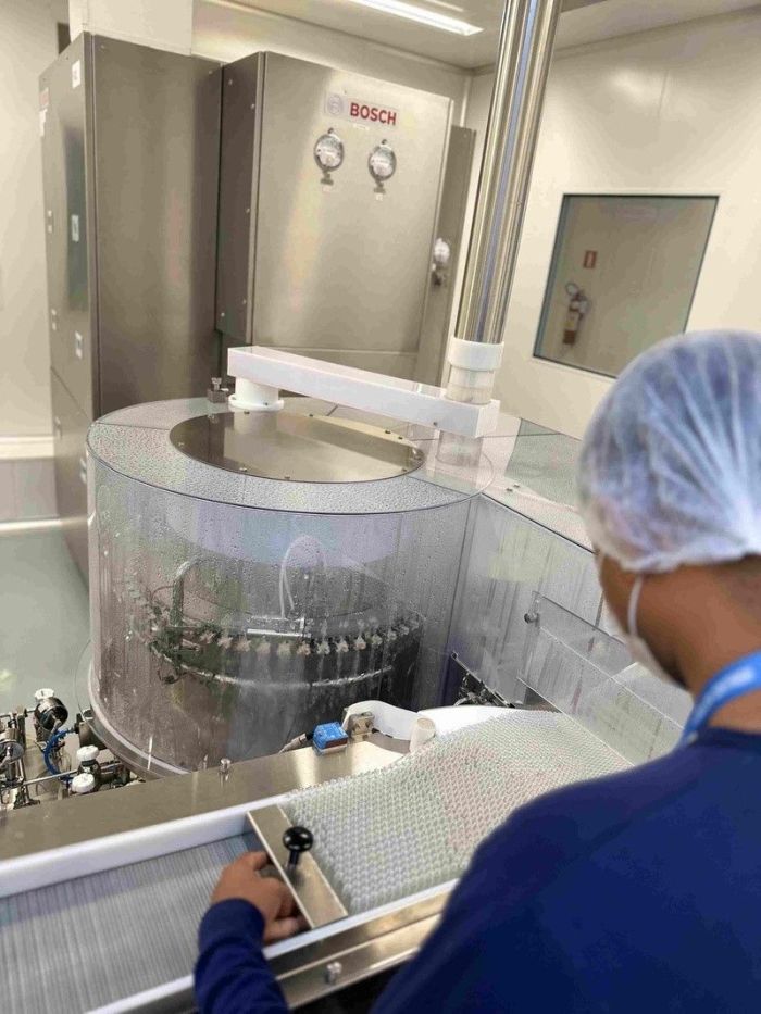 Produção de insulina na fábrica da Biomm. 