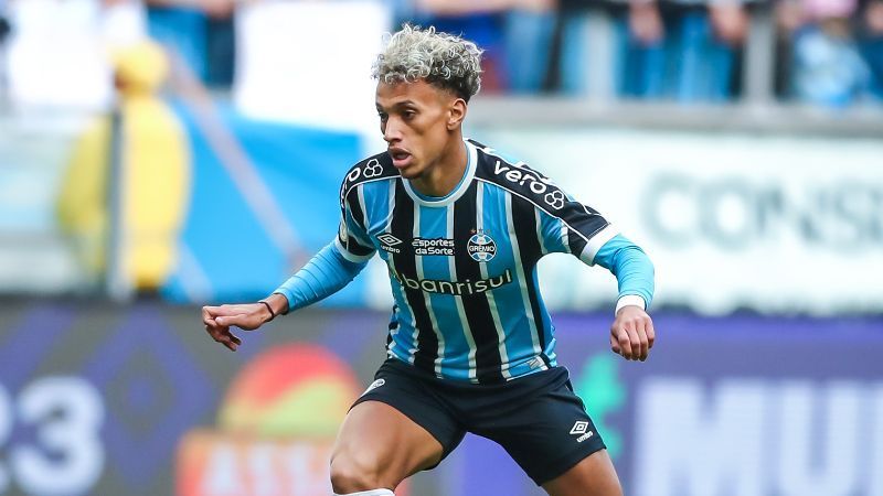 Clube do Paraná cobra Grêmio por venda de meia ao futebol russo: 'E o pix?'
