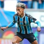 Clube do Paraná cobra Grêmio por venda de meia ao futebol russo: 'E o pix?'