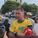 Arma de Bolsonaro é apreendida em blitz no DF e caso chega ao STF