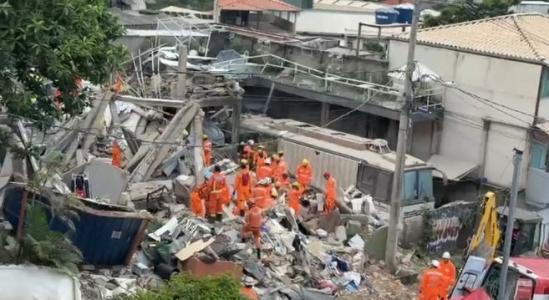 Bombeiros resgatam segunda vítima com vida após desabamento de prédio com asilo em BH
