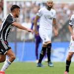 Torcedor do Botafogo paga promessa e tatua jogador do Atlético; entenda