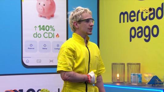 Juliano se encontra com Breno no Quarto Secreto