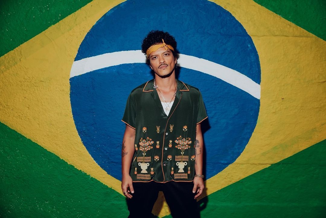 Em turnê no Brasil, Bruno Mars pode virar cidadão honorário do país; entenda