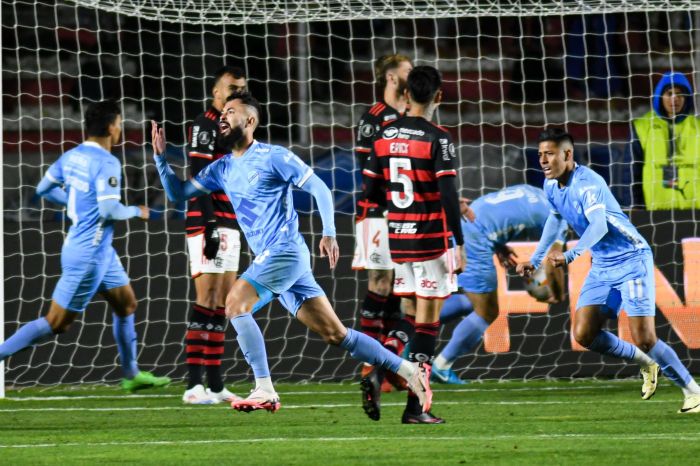Bolívar abre o placar contra o Flamengo, em La Paz, pela Libertadores