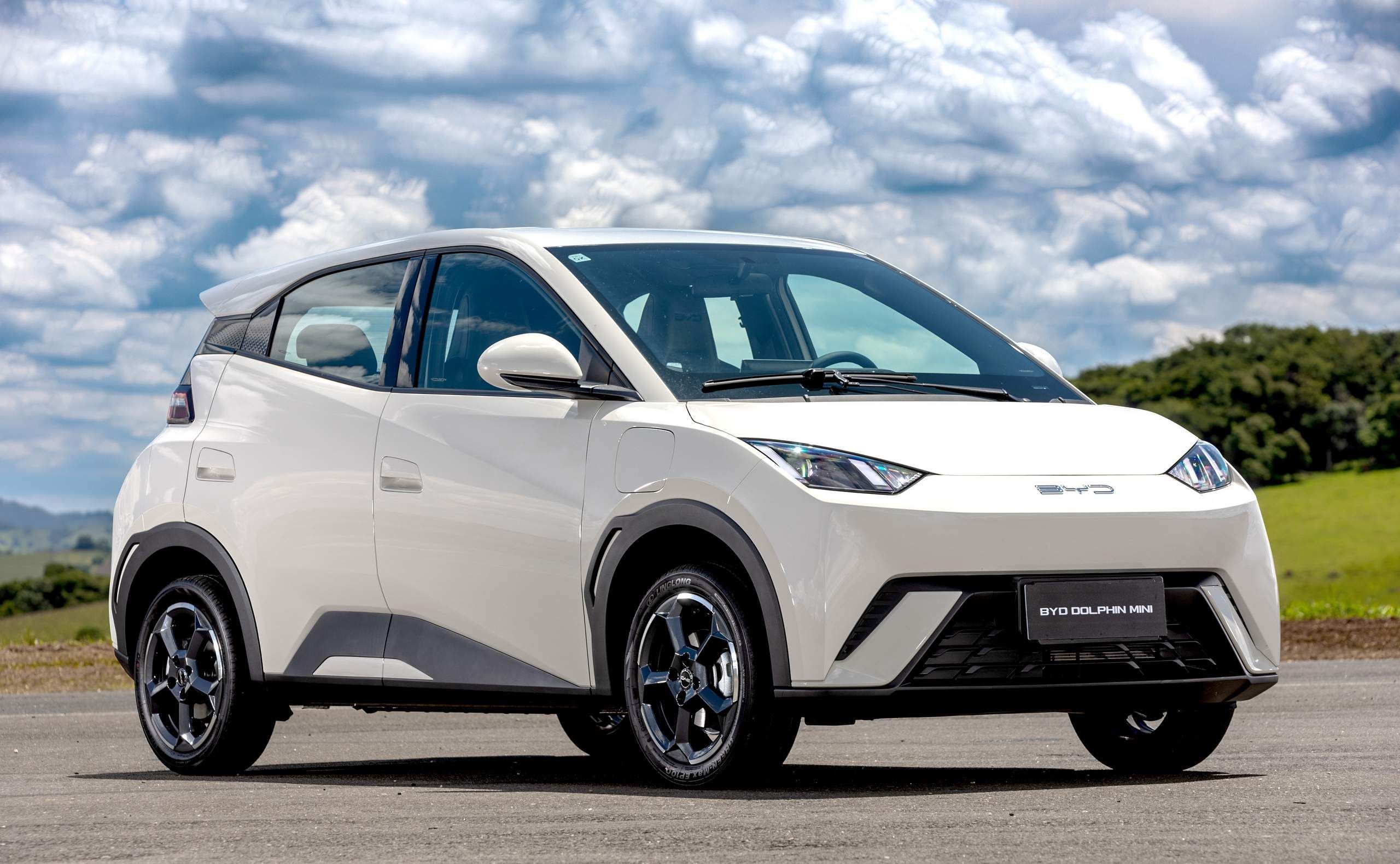 BYD Dolphin Mini lidera as vendas no varejo em fevereiro; veja o ranking