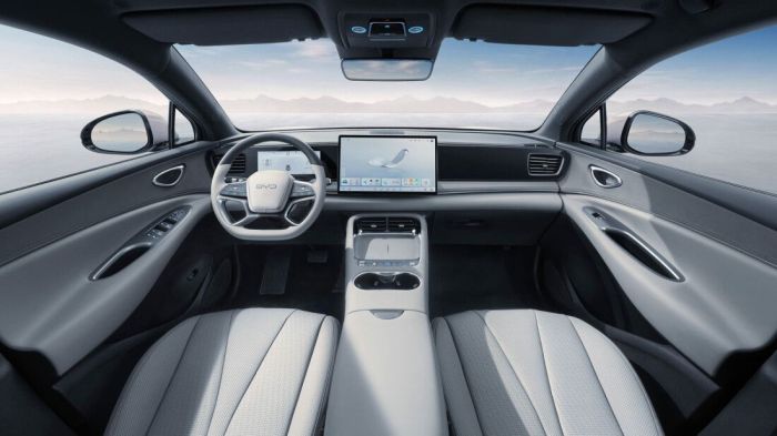 BYD Sealion 06 interior