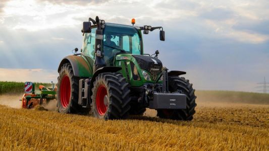 Feira destaca máquinas adaptadas à agricultura familiar em Campinas