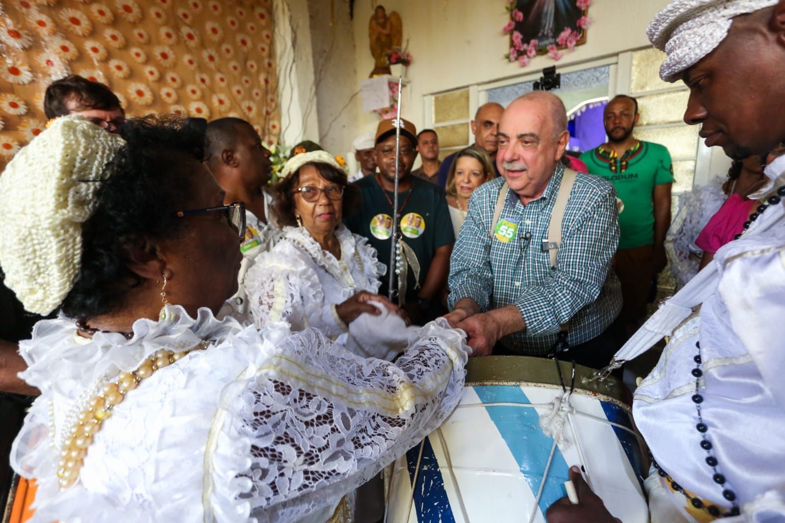 Fuad cumpre agenda com Guarda de Congo Feminina Nossa Senhora do Rosário e promete investimentos na cultura
