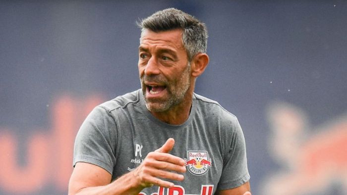 Pedro Caixinha comanda treino do RB Bragantino, em outubro de 2024 Pedro Caixinha comanda treino do RB Bragantino, em outubro de 2024