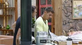 Albert persegue Sacha e provoca peão