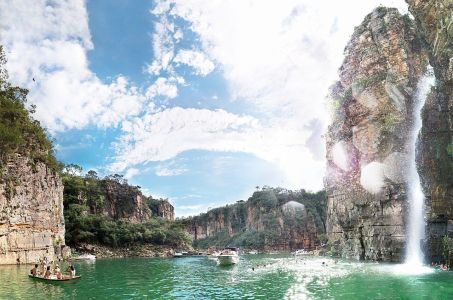 Canyon no Lago de Furnas