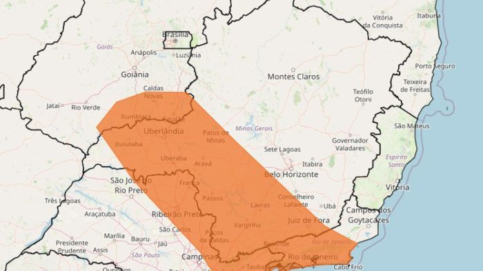 Chuvas intensas em MG: veja lista das 352 cidades sob alerta neste domingo (8)