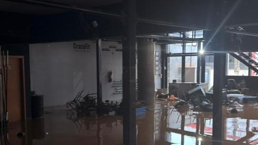 Empresário estima prejuízo superior a R$ 200 mil após enchente destruir academia em Ubá