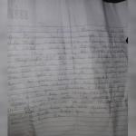 Mãe é presa suspeita de vender filha para pedófilo após criança relatar os abusos em carta