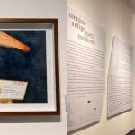 Casa onde viveu Carlos Drummond de Andrade recebe exposição sobre a vida do poeta em Itabira