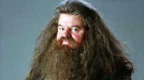 Robbie Coltrane (Rúbeo Hagrid)
