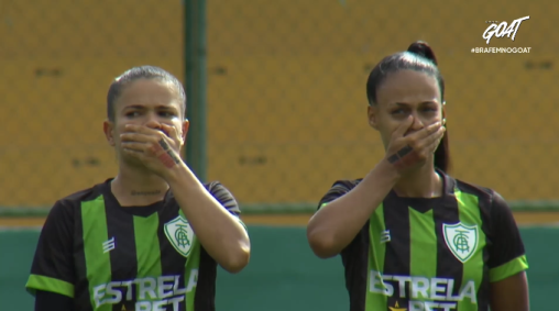 Jogadoras de América e Atlético protestam contra a violência sexual