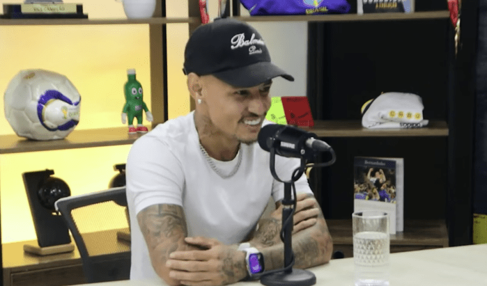 Neilton em participação no Canal Estagiários, em 20 de maio deste ano