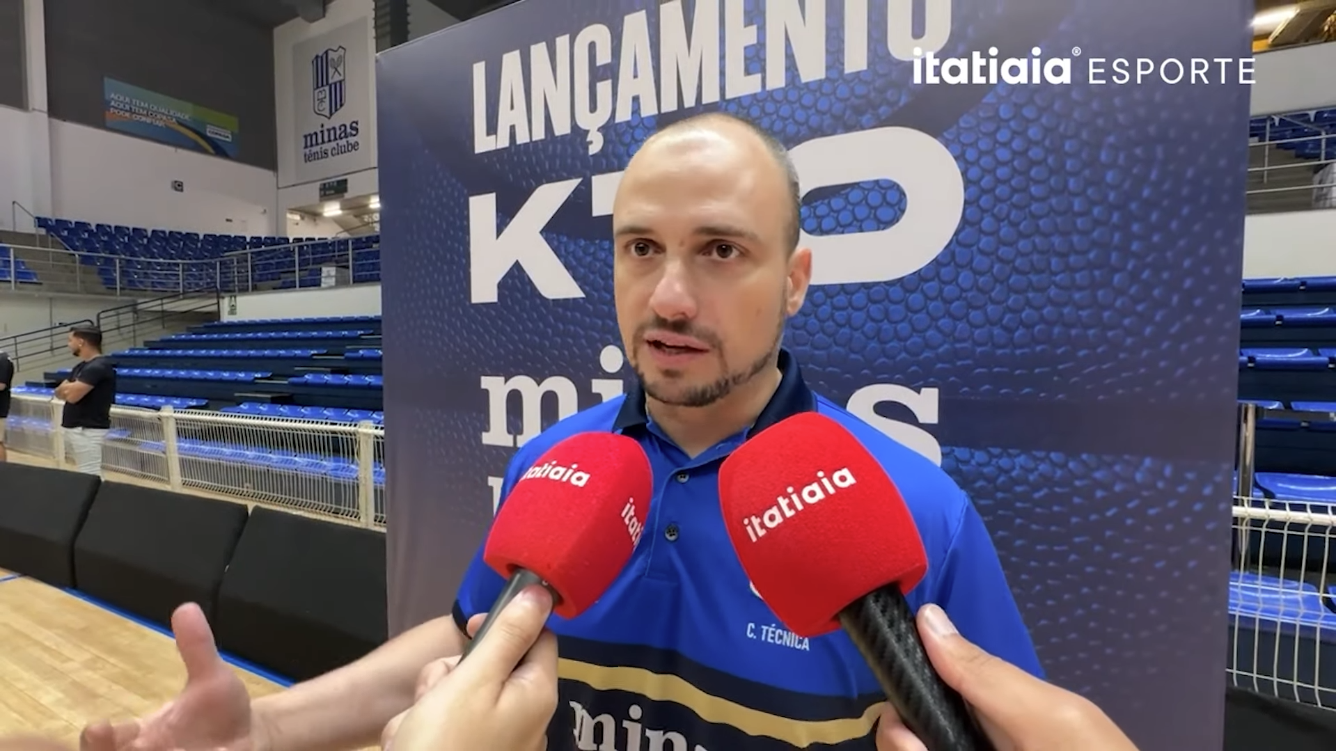 Com dois anos de contrato, técnico Léo Costa celebra sequência no KTO Minas
