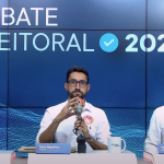 Debate de Santa Luzia: governo Zema e atual gestão da prefeitura são alvos de críticas dos candidatos