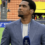 Samuel Eto'o, presidente da Federação de Camarões, é suspenso pela Fifa por indisciplina