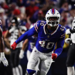 Astro da NFL é suspenso após acusação de agredir a namorada grávida