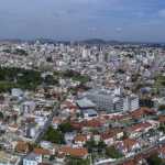 Pesquisa Itatiaia/VER : Jussara Menicucci tem 42,8% e Fábio Cherem tem 27,3% na corrida eleitoral em Lavras