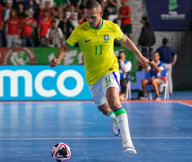 Pivô da Seleção, Ferrão projeta decisão contra a Argentina na Copa do Mundo de Futsal