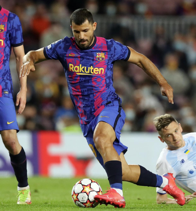 Agüero entra com processo contra o Barcelona; entenda o caso