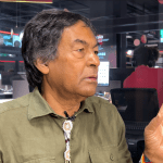 'A gente virou uns bichos perigosos, a água tem medo da gente', diz Ailton Krenak