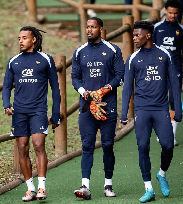 França define novo capitão da equipe na ausência de Mbappé