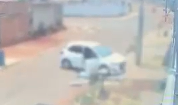 Despachante de armas de fogo é preso por atropelar mulher e raptá-la com a filha em Goiás