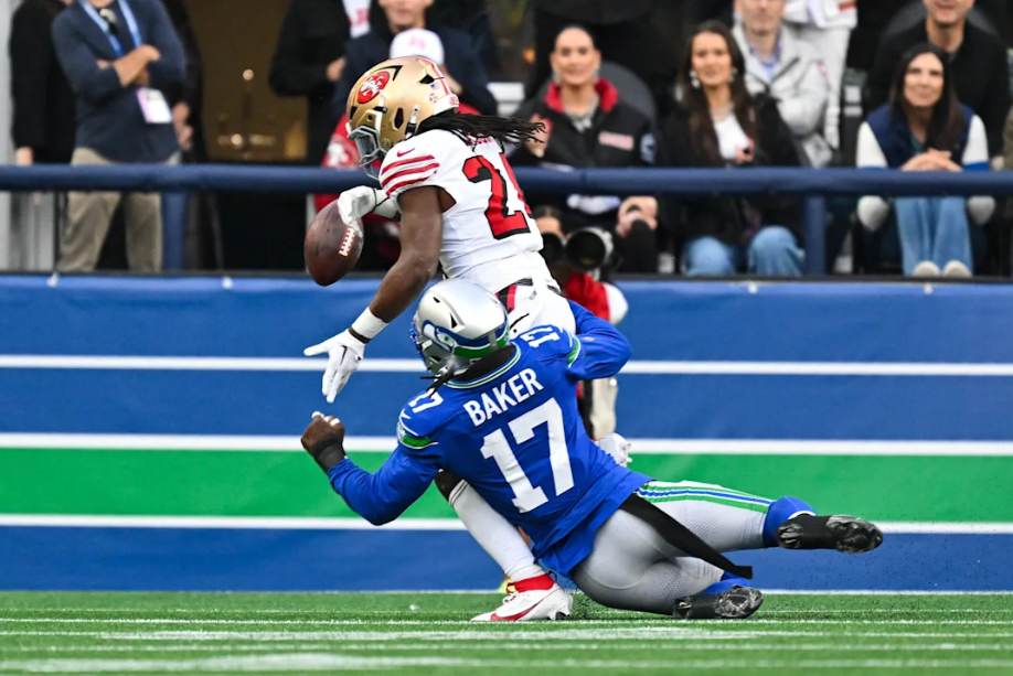 San Francisco 49ers vence Seattle Seahawks fora de casa e espanta má fase na NFL