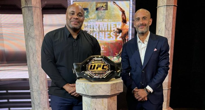 Ex-campeão do UFC coloca brasileiro entre os maiores de todos os tempos do MMA