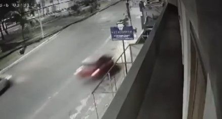 Motorista que atropelou catador em Salvador disputava racha, diz polícia