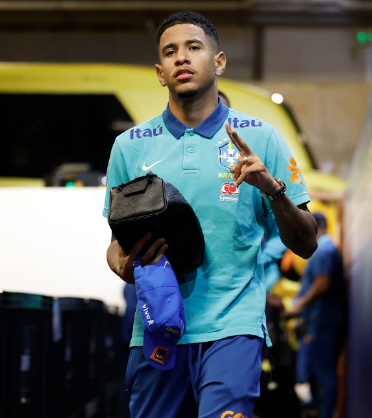 Savinho e Endrick são finalistas no prêmio Golden Boy 2024; veja lista