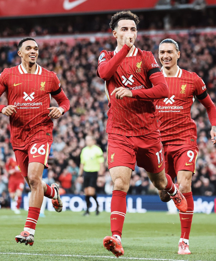 Liverpool supera Chelsea e mantém liderança do campeonato