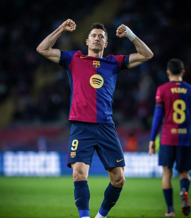Barcelona aplica goleada e mantém vantagem na ponta da La Liga