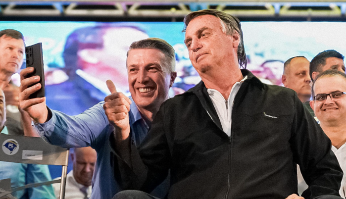 Scalco é apoiado pelo ex-presidente Jair Bolsonaro (PL)