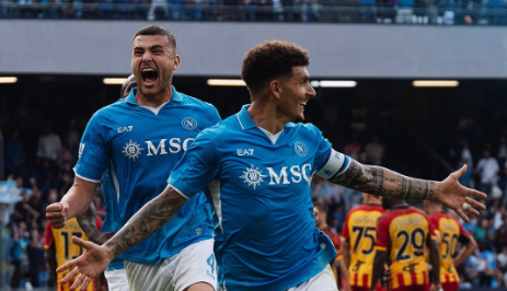Napoli vence mais uma e abre vantagem na liderança do Campeonato Italiano